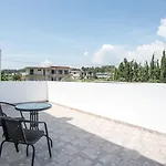 Apartament Voula *